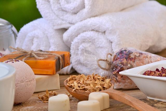 SPA Panggilan 24 Jam Batam (Putri SPA). Setiap orang membutuhkan waktu untuk beristirahat dari rutinitas yang padat, termasuk Anda yang tinggal atau sedang berada di Batam. Putri Spa hadir untuk memberikan kenyamanan dan relaksasi tanpa harus keluar rumah. Dengan layanan pijat profesional yang bisa dipesan kapan